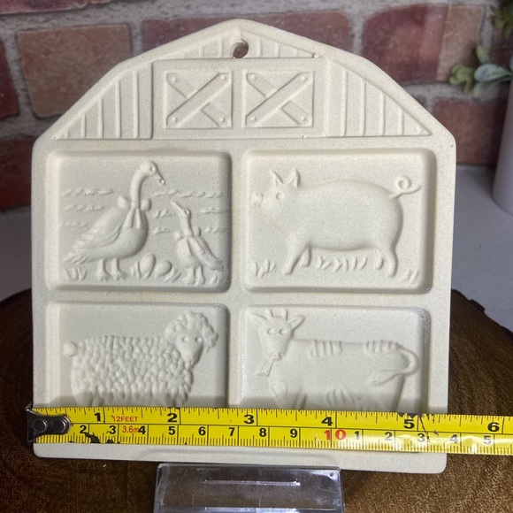 Vintage 1994 The Pampered Chef Clay Cookie Mold Farm Yard Friends NEW - Picture 8 of 9